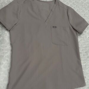 Figs Women’s Catarina One-Pocket Short Sleeve V-Neck Scrub Top in Taupe